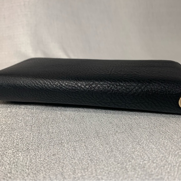 Authentic Tory Burch black pebble leather wallet with gold hardware - Picture 6 of 10